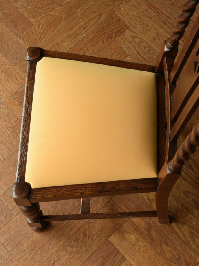 アンティークの椅子の座面