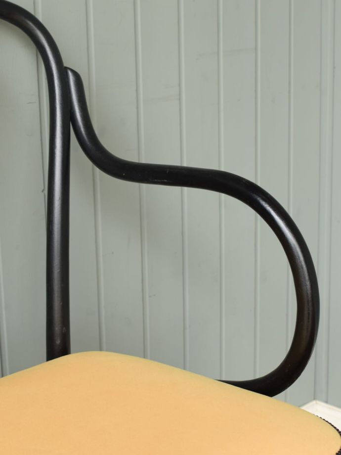 ベントウッドチェアのアーム
