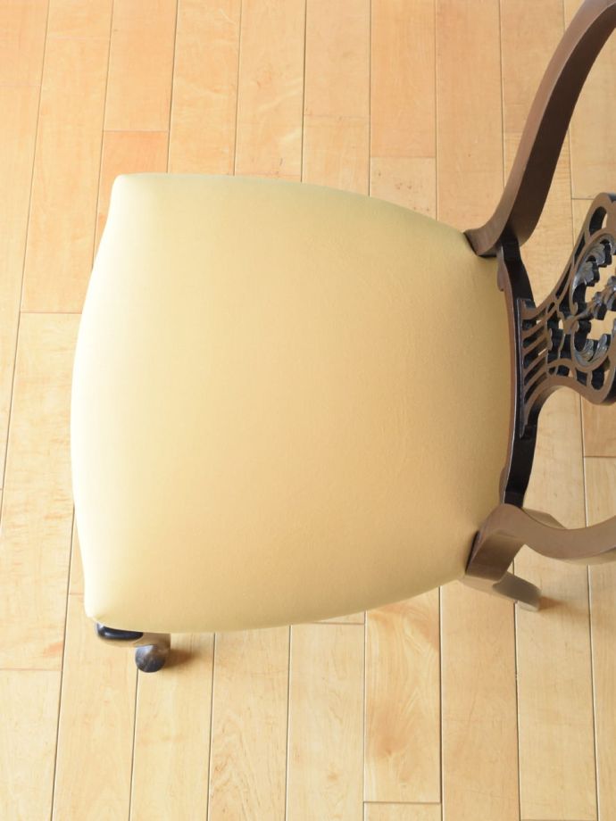 アンティークの椅子の座面