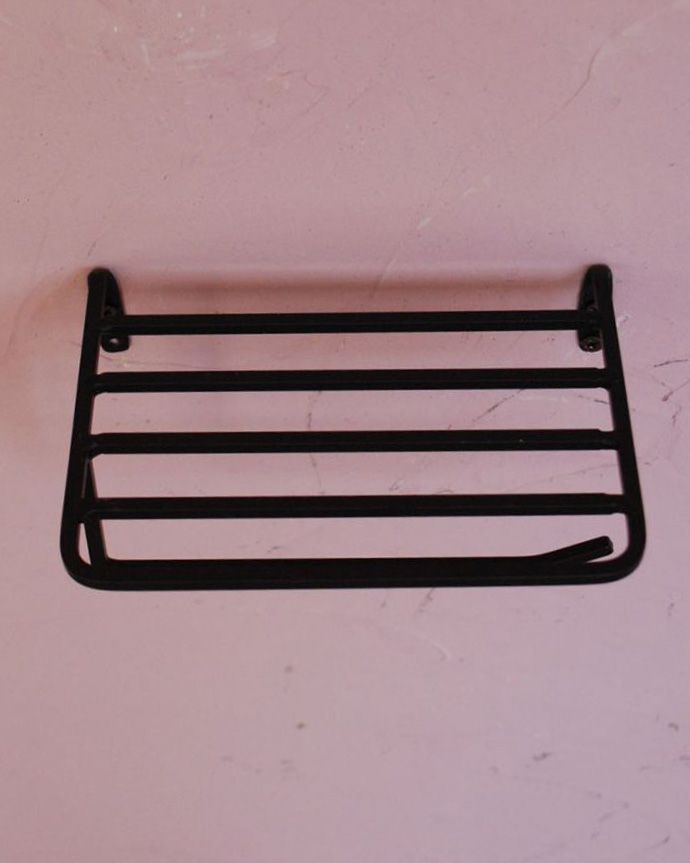 北欧スタイルのペーパーホルダー