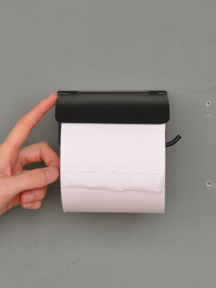 アイアン製のペーパーホルダー