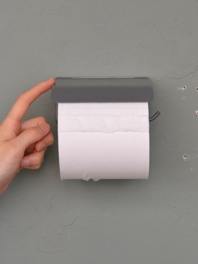 アイアン製のペーパーホルダー