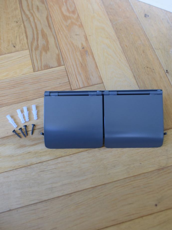 ビス付きのペーパーホルダー