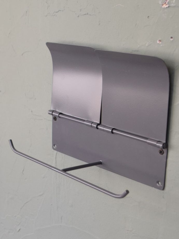 シンプルなペーパーホルダー