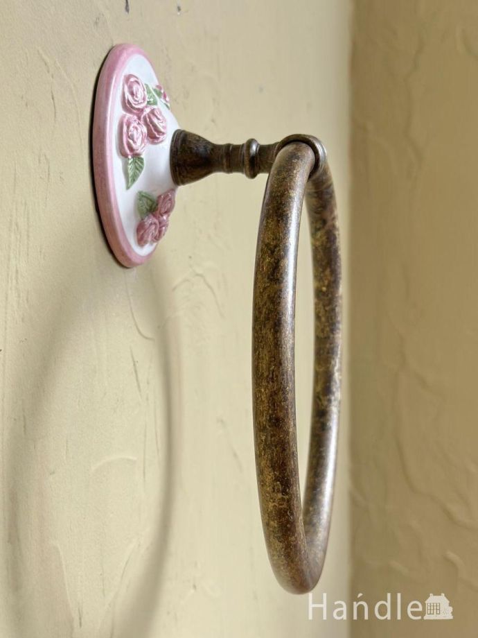 タオルハンガーの側面