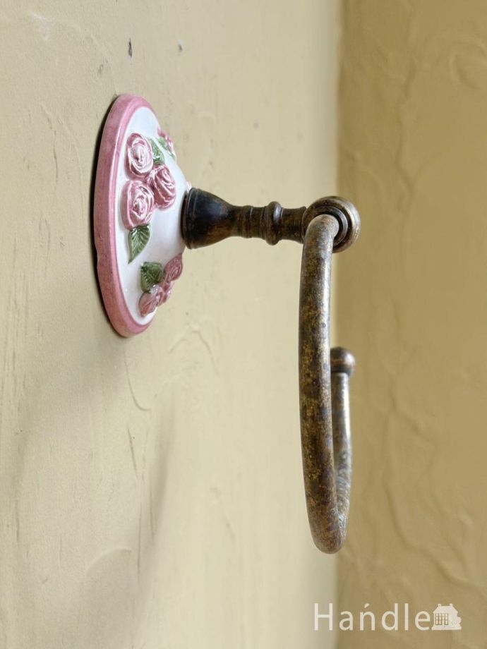 ペーパーホルダーの側面