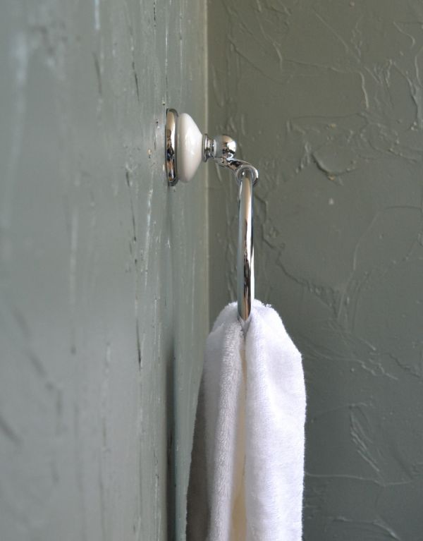 タオルリングの横顔