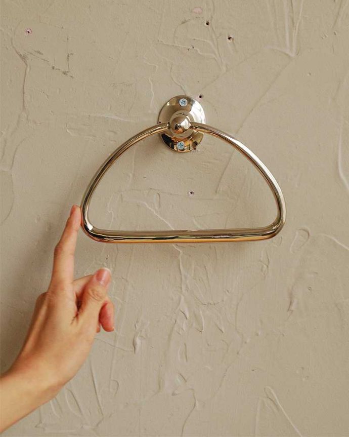 洗面・トイレ　住宅用パーツ　真鍮製のタオルリング（シルバー・ビス付き）。どこでも気軽に付けられます。(sa-433)