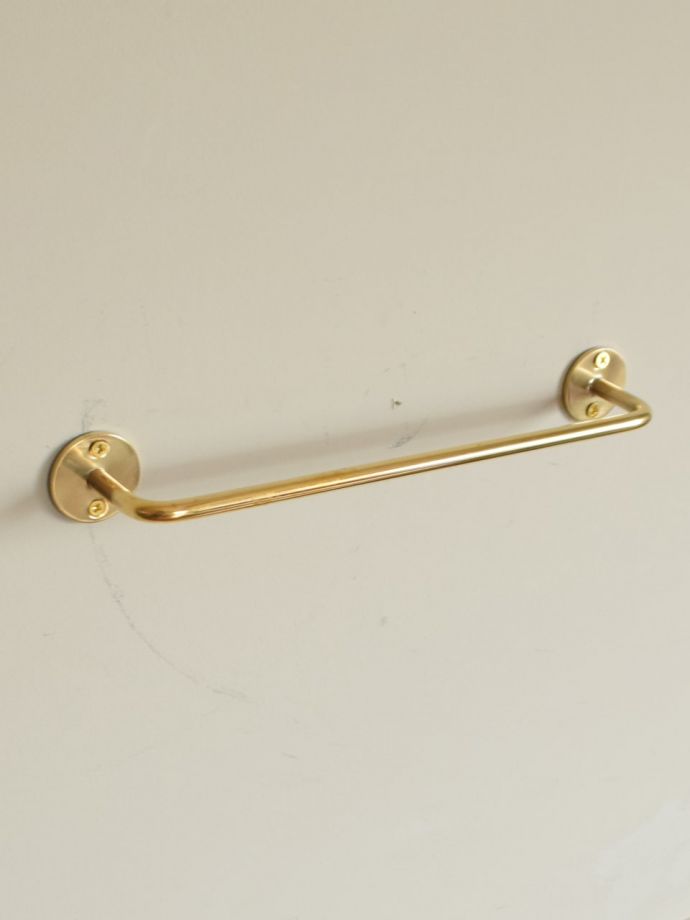 真鍮製のタオルハンガー