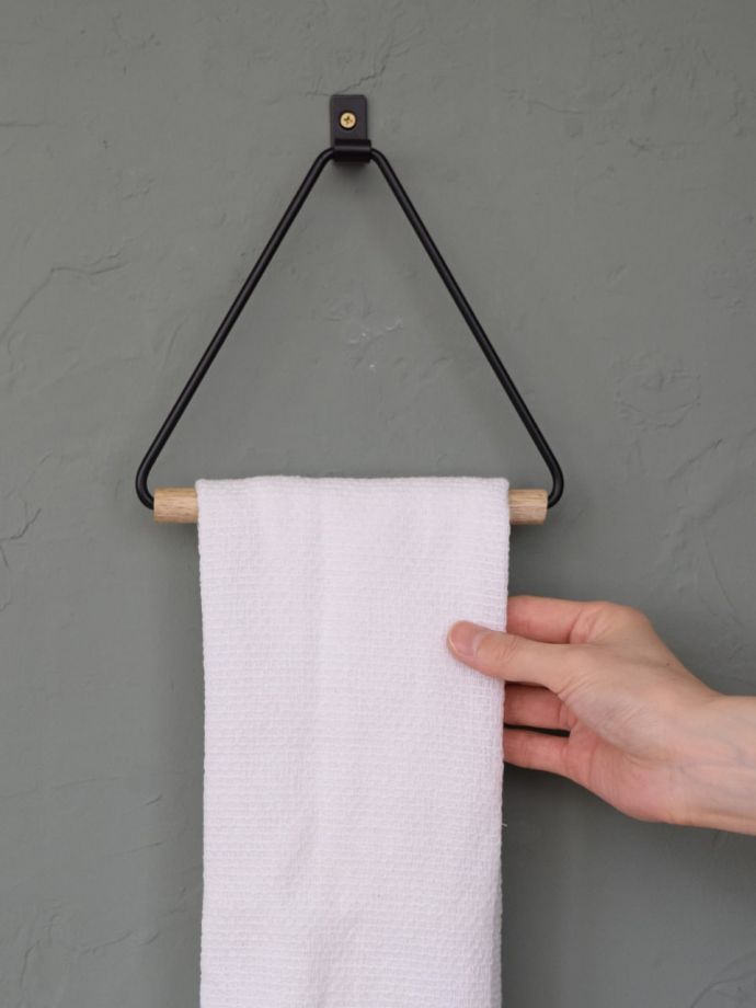 アイアンのタオルハンガー