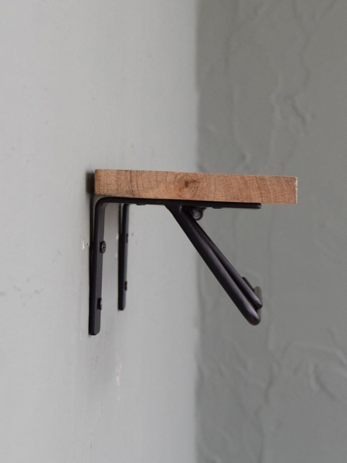 ペーパーホルダーの棚