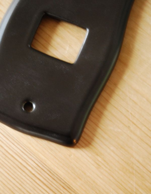 おしゃれな陶器製のスイッチカバー