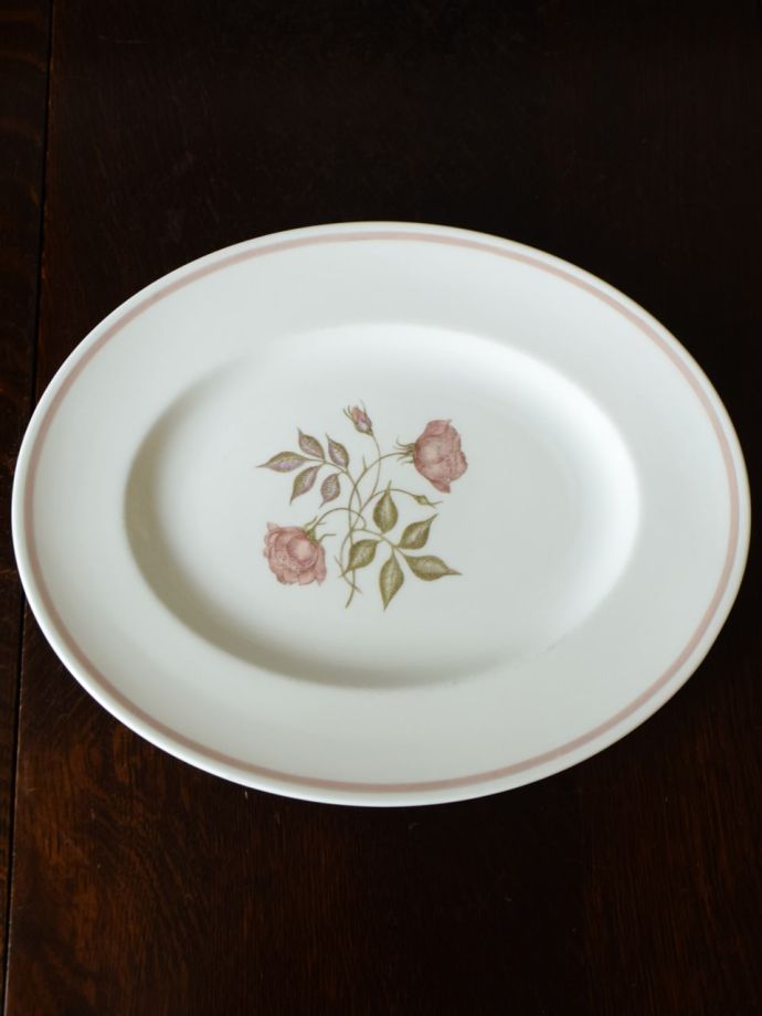 英国アンティークのおしゃれな食器