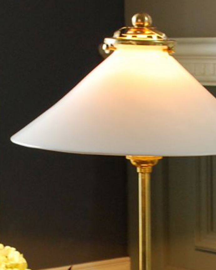 おしゃれなテーブルランプ