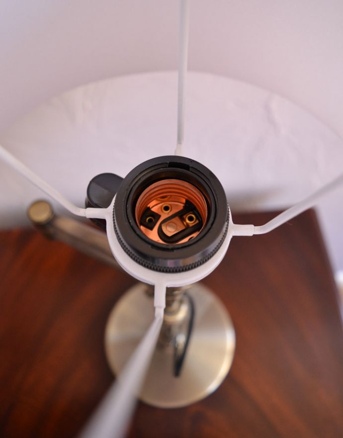 スタンドライト 照明・ライティング 布シェードからこぼれる柔らかな灯り、高さが調整できるテーブルランプ(プルスイッチ)(電球なし)。日本球対応のテーブルランプです。(TL-0031)