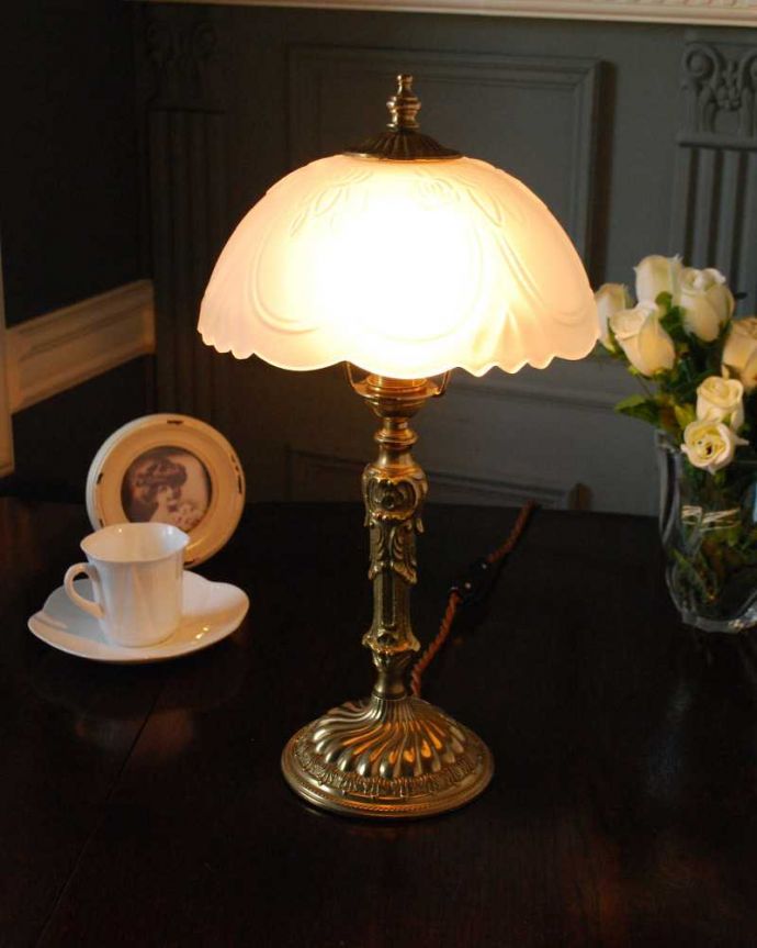 Handleオリジナル　照明・ライティング　Handleのオリジナル真鍮テーブルランプ(E17･丸球付き)。。(TL-0046)