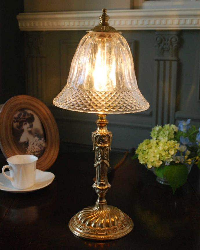 Handleオリジナル　照明・ライティング　Handleのオリジナル真鍮テーブルランプ(E17･丸球付き)。。(TL-0047)