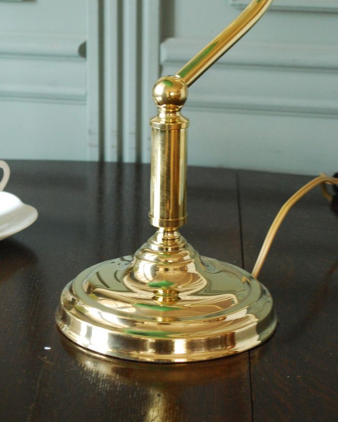 スタンドライト　照明・ライティング　見た目がカッコいいデスクランプ、グリーンのシェードのバンカーズライト（電球セット）。。(TL-0059)