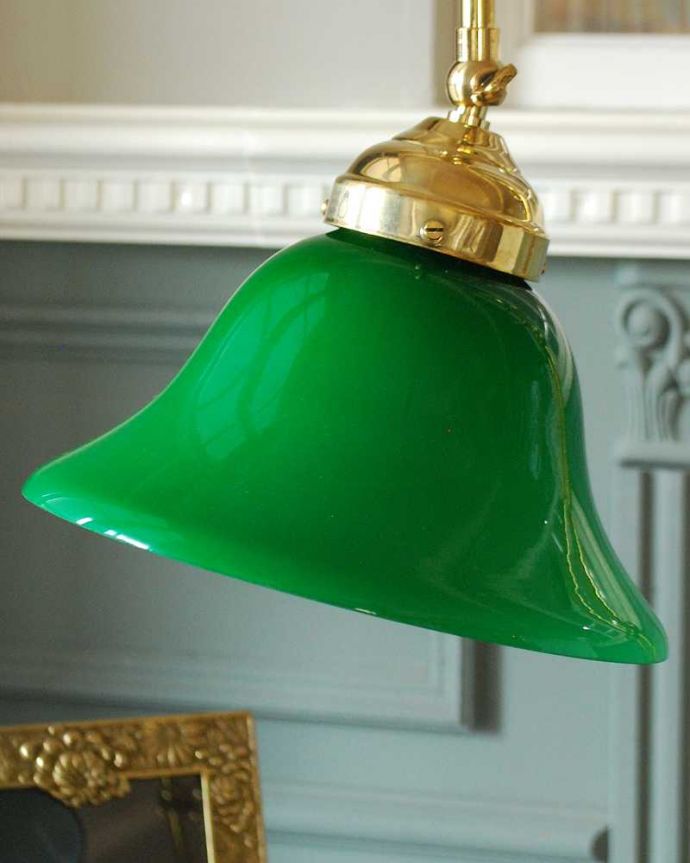 スタンドライト　インテリア雑貨　イタリアのアンティーク風シェード付きテーブルランプ（Ｅ17電球付）。。(TL-0064)