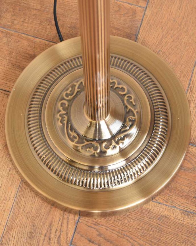 フロアランプの土台