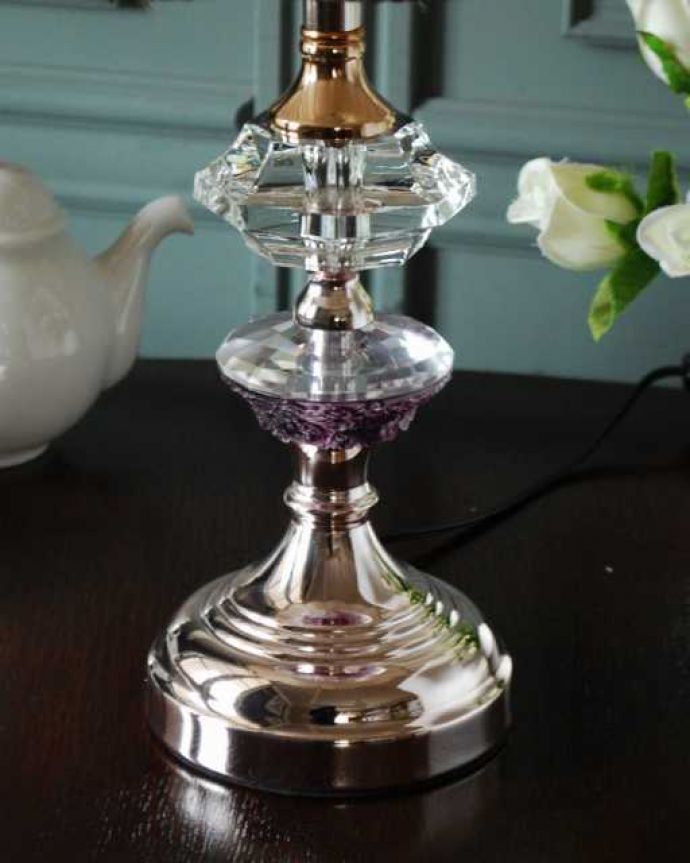 テーブルランプの装飾