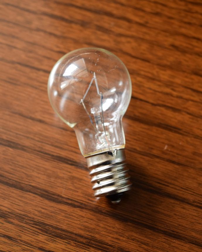 テーブルランプの電球