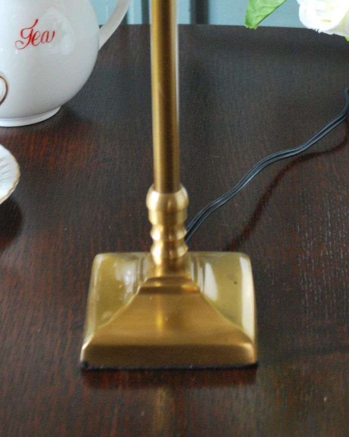 スタンドライト　照明・ライティング　アンティーク風のスタンドライト、おしゃれなテーブルランプ（E17球付き）。。(TL-0078)