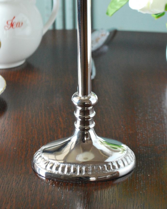 スタンドライト　照明・ライティング　アンティーク風のスタンドライト、おしゃれなテーブルランプ（E17球付き）。。(TL-0079)