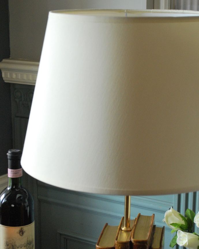 スタンドライト　照明・ライティング　イギリスからやって来たおしゃれな照明、The Original Book Works社のテーブルランプ(E26・40W電球付)。。(TL-0080)