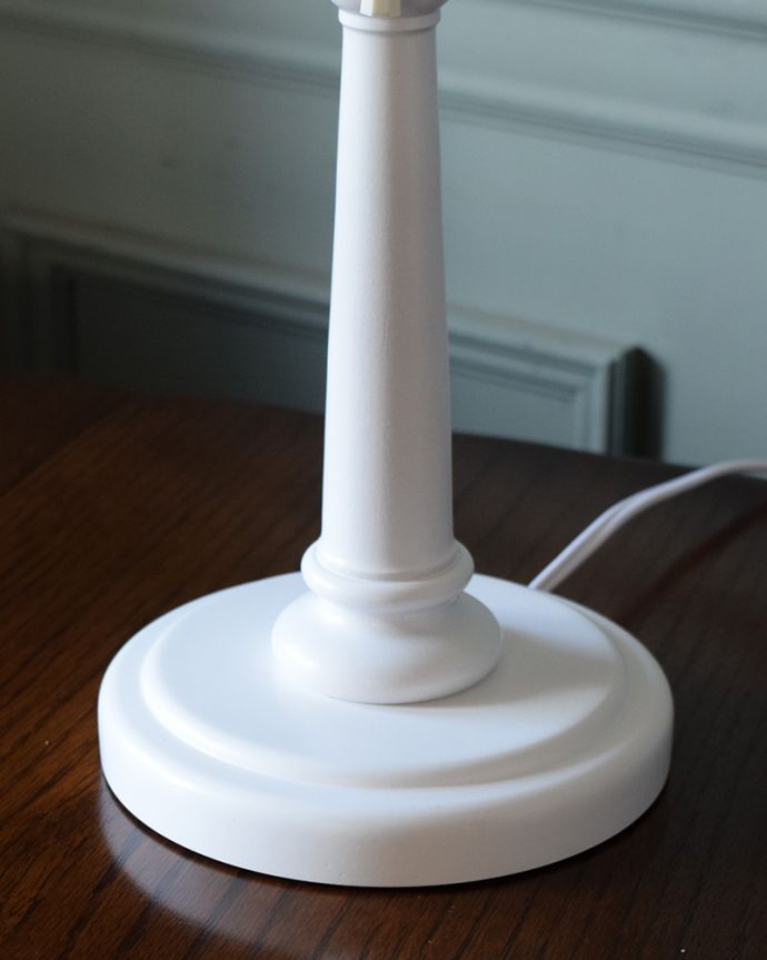 スタンドライト　照明・ライティング　フランス風のおしゃれなテーブルスタンド、トワルドジュイ・グレー(E26球・ナツメ球付き)。。(TL-0084)