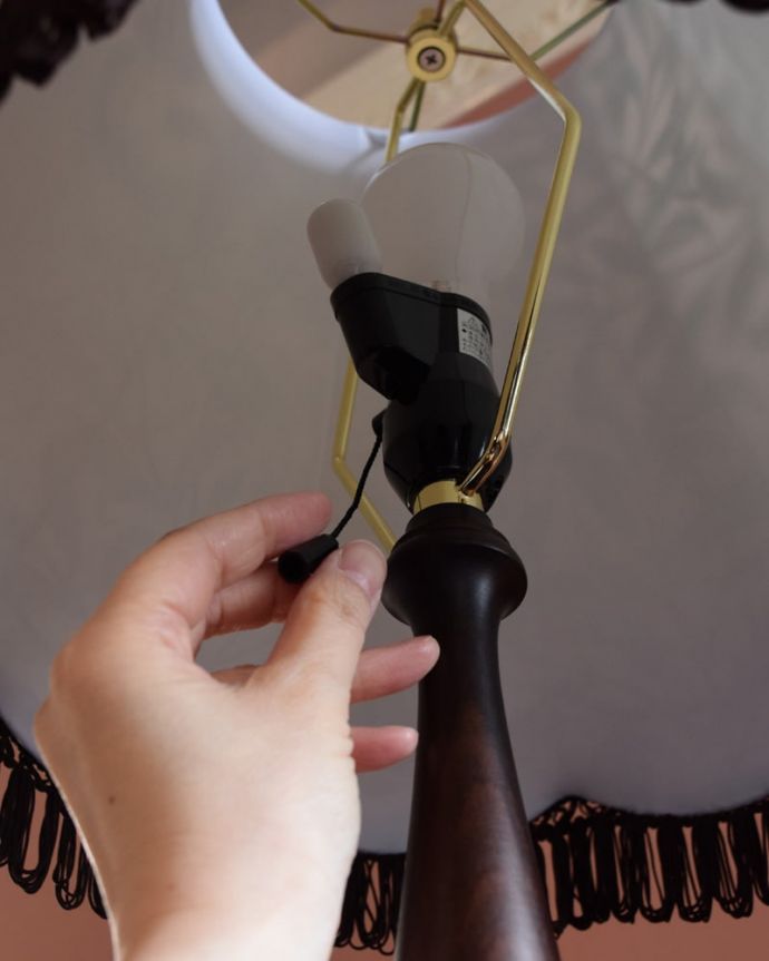 スタンドライト 照明・ライティング アンティーク風のおしゃれなフロアスタンド、ウィリアムモリス柄のシェード(ウィローボウ)(E26球・ナツメ球付き)。スイッチON!プルスイッチタイプです。(TL-0088)