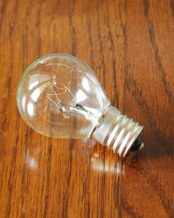 テーブルランプの電球