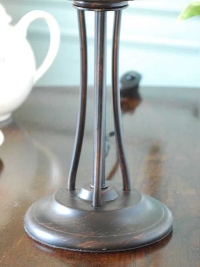 テーブルランプの土台部分