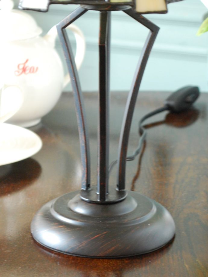 テーブルランプの土台部分