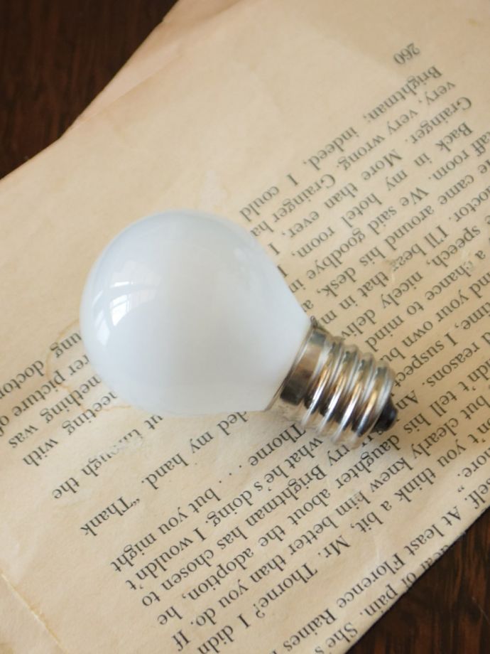 テーブルランプの電球
