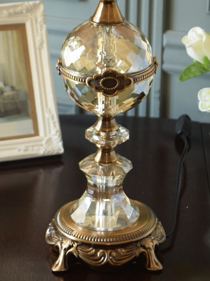 アンティーク調のフランス風おしゃれなテーブルランプ (電球セット)(tl