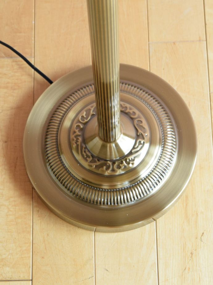 フロアランプの土台