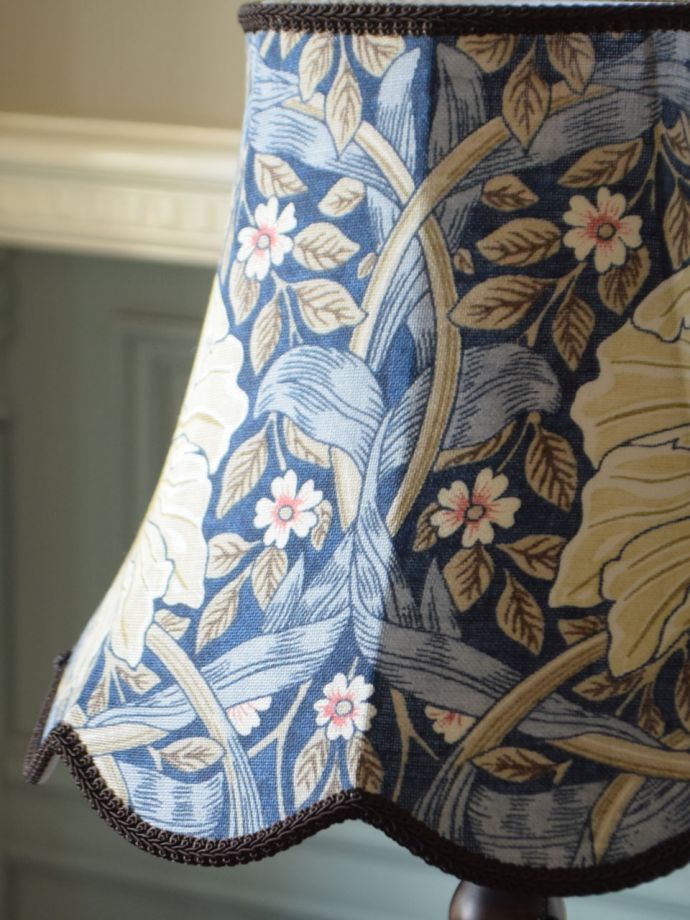 テーブルランプのオシャレなシェード