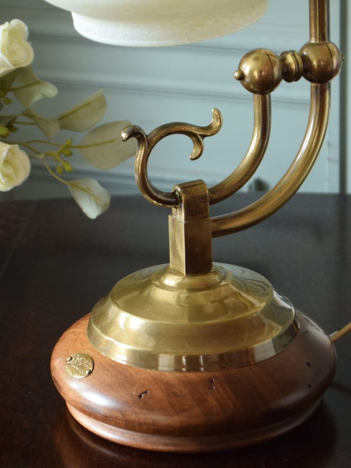 テーブルランプの土台部分