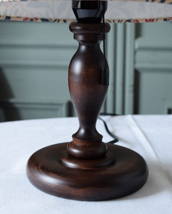 スタンドライトの土台