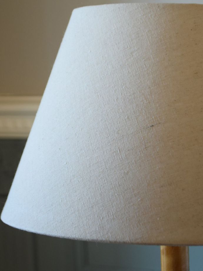テーブルランプのオシャレなシェード