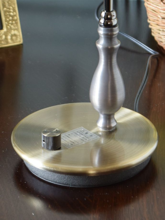 テーブルランプの土台部分