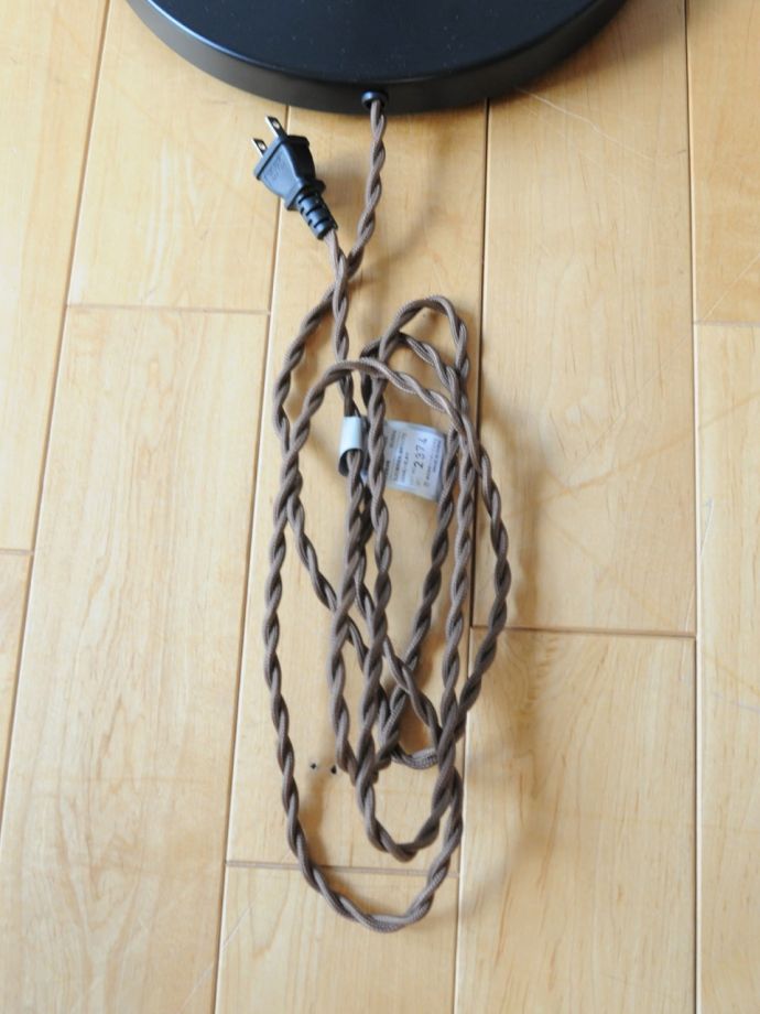 フロアスタンドのコード