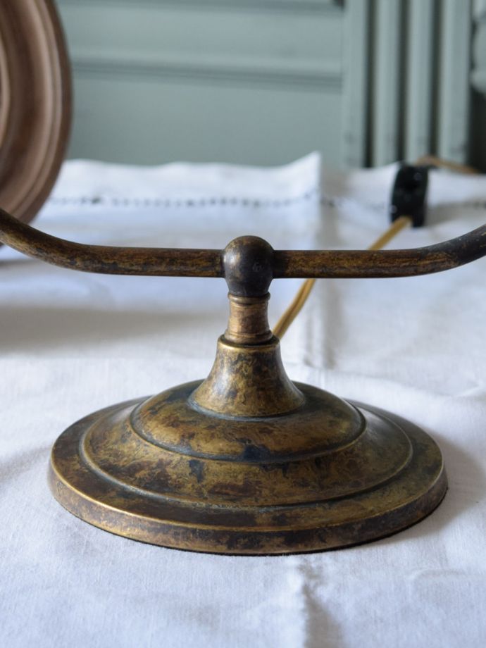 テーブルランプの土台部分