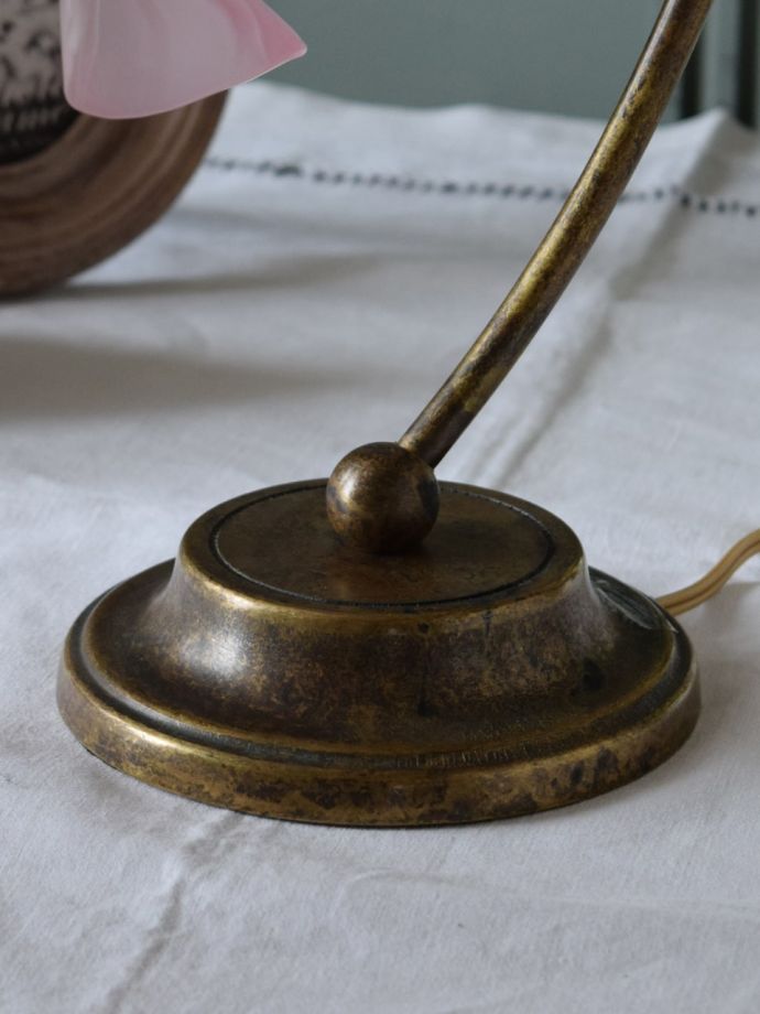 テーブルランプの土台部分