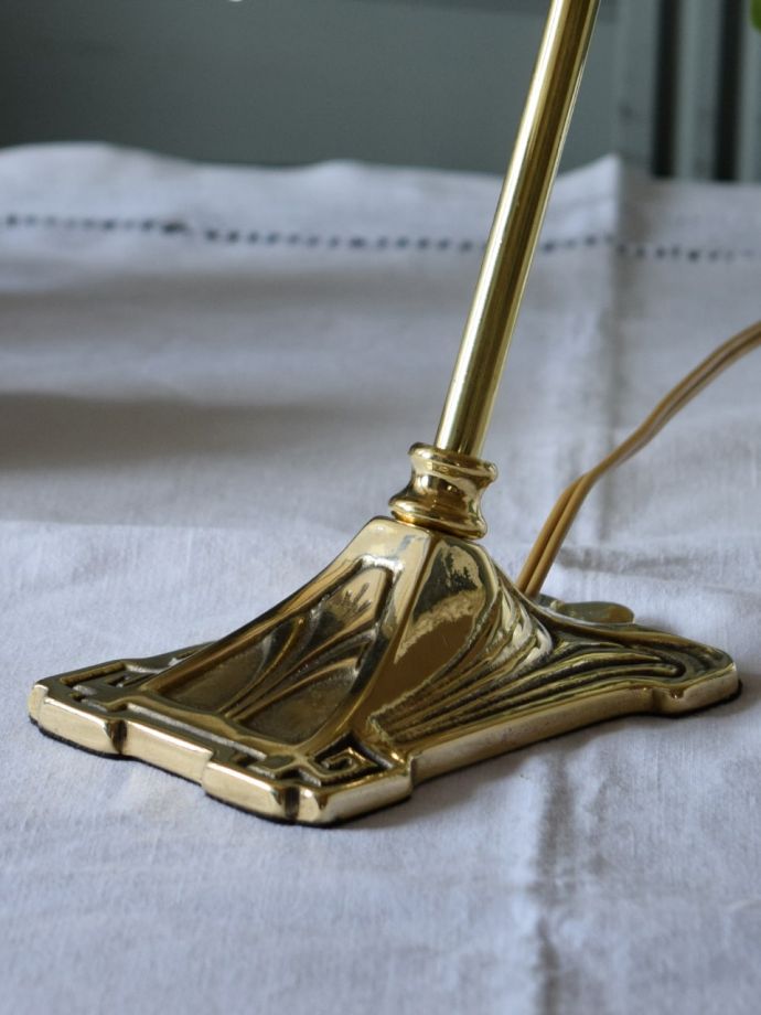 テーブルランプの土台部分