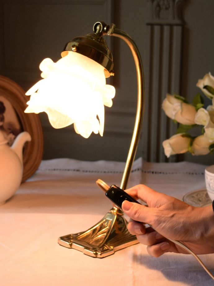 テーブルランプのスイッチ