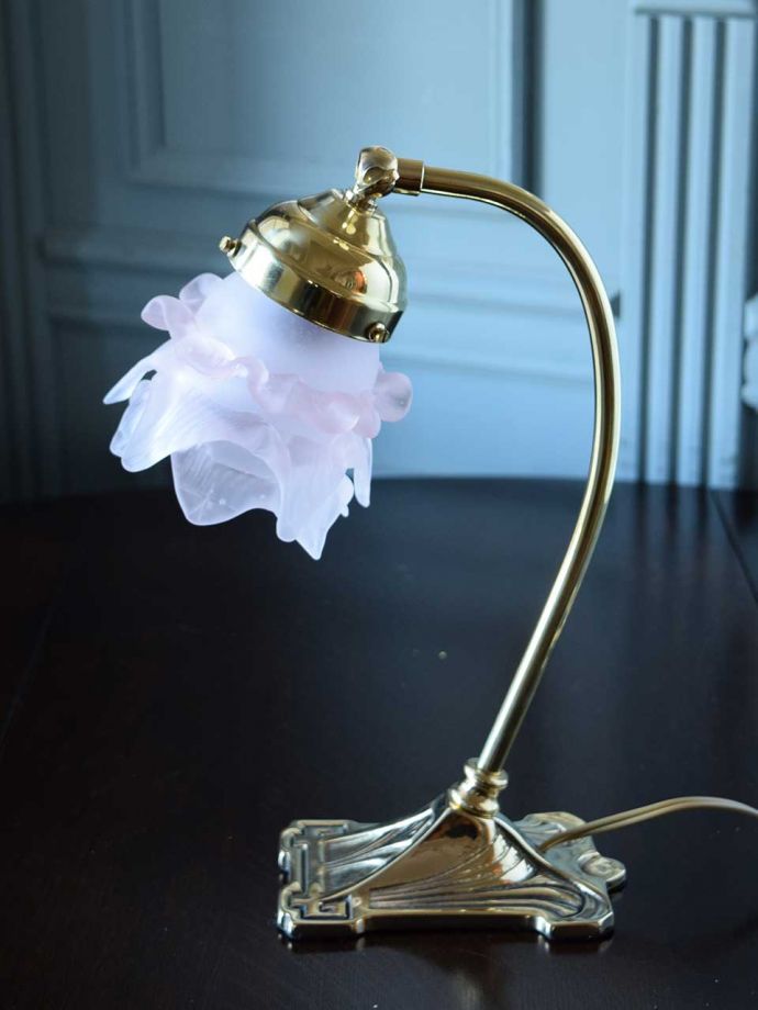 テーブルランプの角度