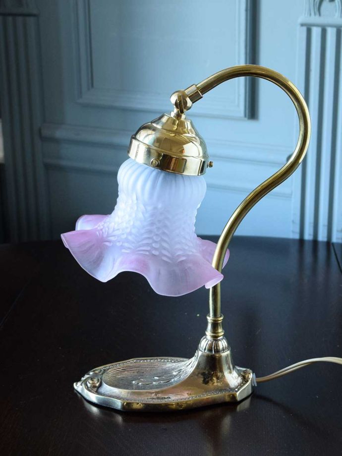 テーブルランプの角度