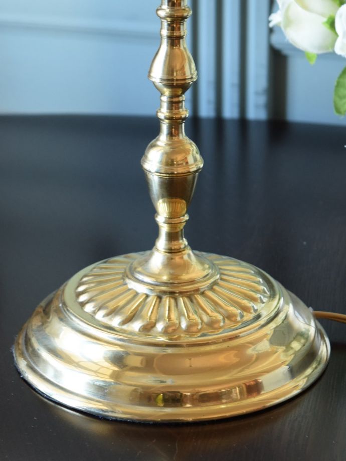 テーブルランプの土台部分